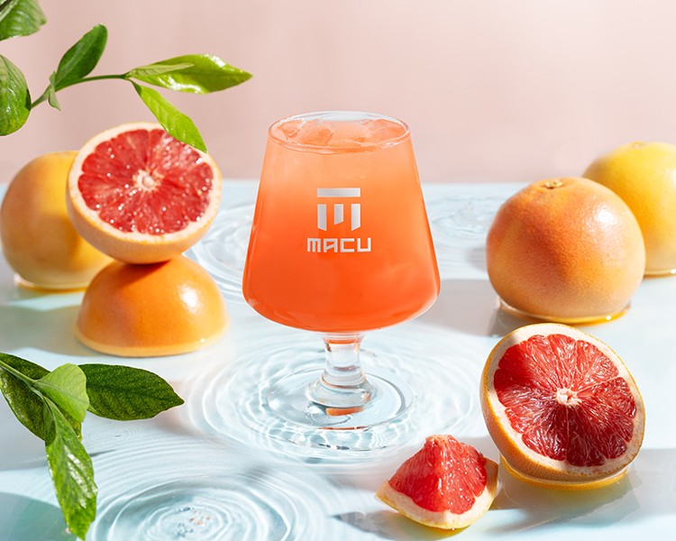 2025麻古茶坊熱門飲品Top6.柚香翡翠現榨葡萄柚原汁帶來最真實的果香與微酸果韻,入口立刻感受自然新鮮。