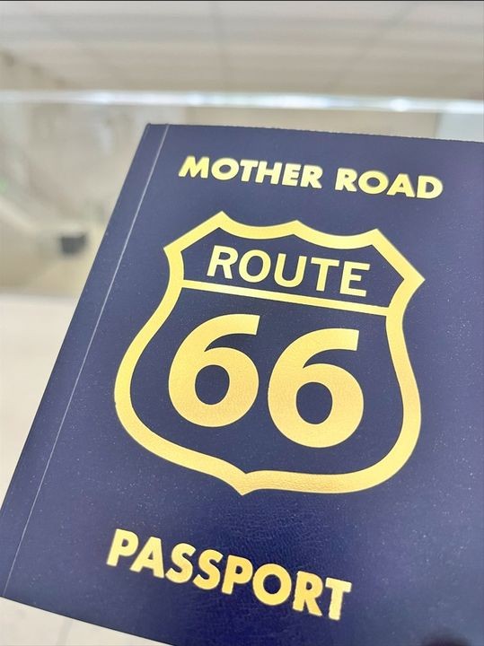 ▲「66公路紀念護照」每兩年會更新一版。 圖:美國國家旅遊局/提供