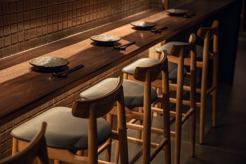 東京職人居酒屋名店「Sakai Shokai 酒井商會」的招牌料理將在 inari 現代居酒屋經典重現。