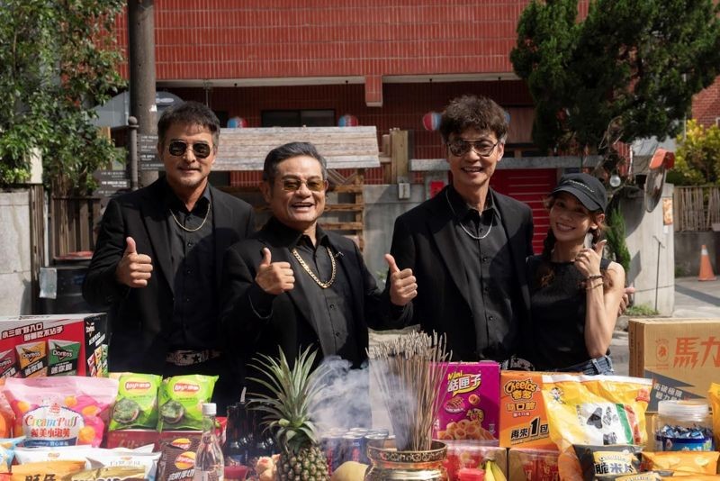 李銘順、李國煌及許效舜首度合作,演出熟齡大叔熱血追夢故事。(萬騰文化創意提供)