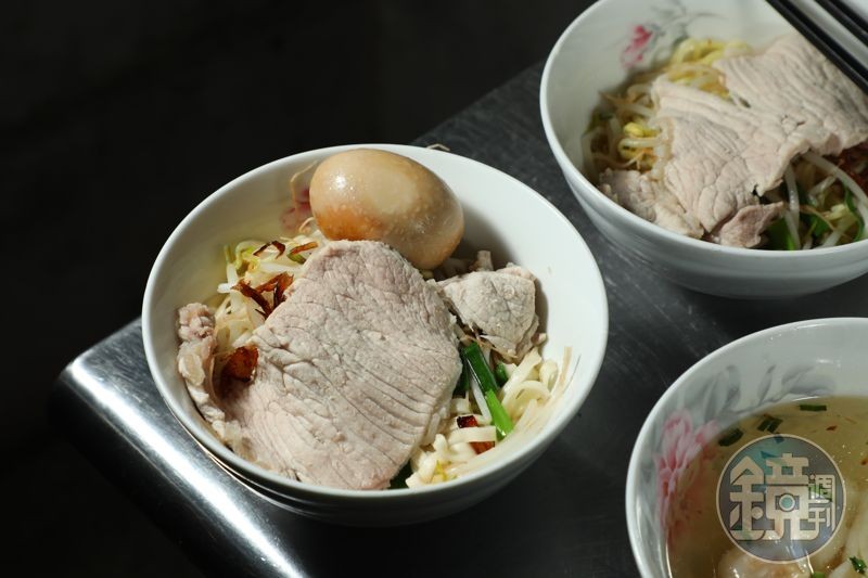 全套的陽春麵,最簡單最美味。(70元/全套)