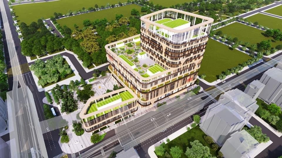 平實轉運站位於台南市東區中華東路與小東路口，將打造結合百貨商場的複合型轉運中心。第一期建築規劃為地上 13 層、地下 6 層，功能包含：1 樓公車轉運空間、2 至 6 樓購物商場、7 至 13 樓商辦空間，地下層設置停車場。第二期則預留捷運轉乘空間，將於捷運動工後啟動建設，未來可望成為台南重要的交通與商業新地標。