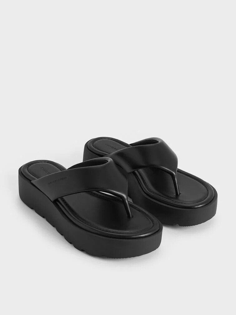 Charles & Keith黑色厚底人字拖
