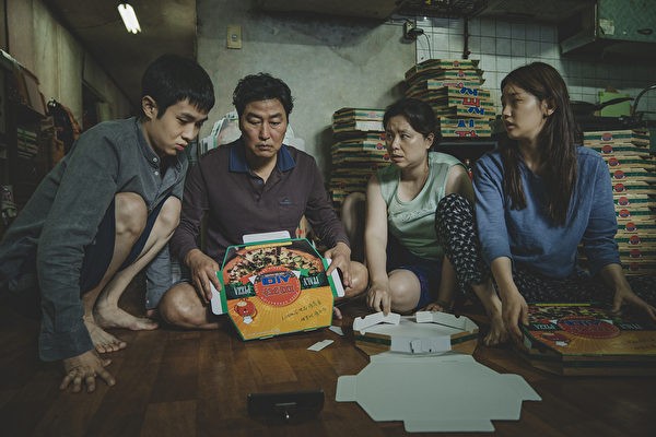 奉俊昊的《寄生上流》不僅風靡全球,更改寫非英語片在主流影壇的地位。