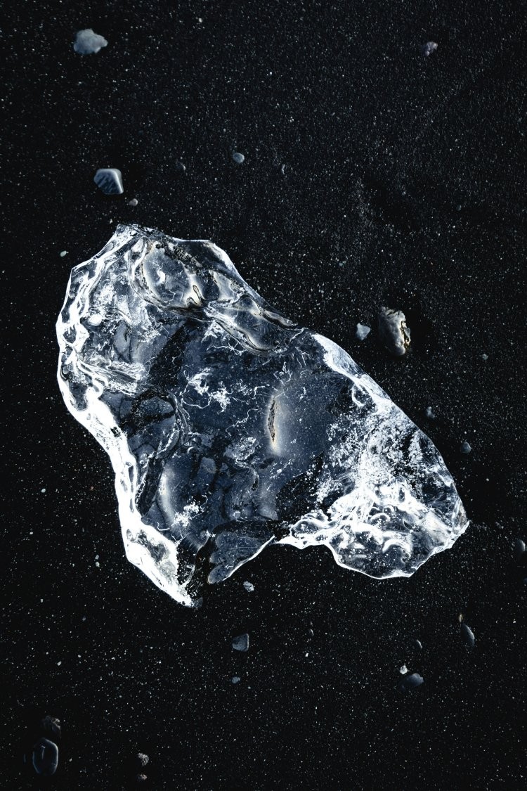 灰岩法(Grey Rock Method)常被心理諮商師建議用於面對持續性的操控或情緒虐待,尤其當直接溝通暫時無法進行時。