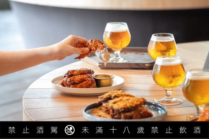 餐廳以美式雞翅搭配精釀啤酒打響名號。