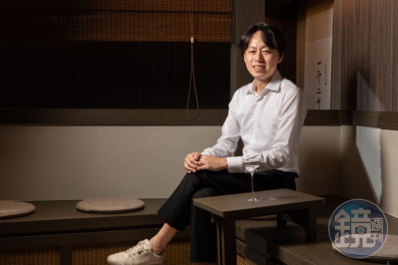 黃暐庭是現任SSI intl理事、台灣國際唎酒協會理事長,也擔任高雄然一酒店、Ukai-tei Kaohsiung日本酒顧問。