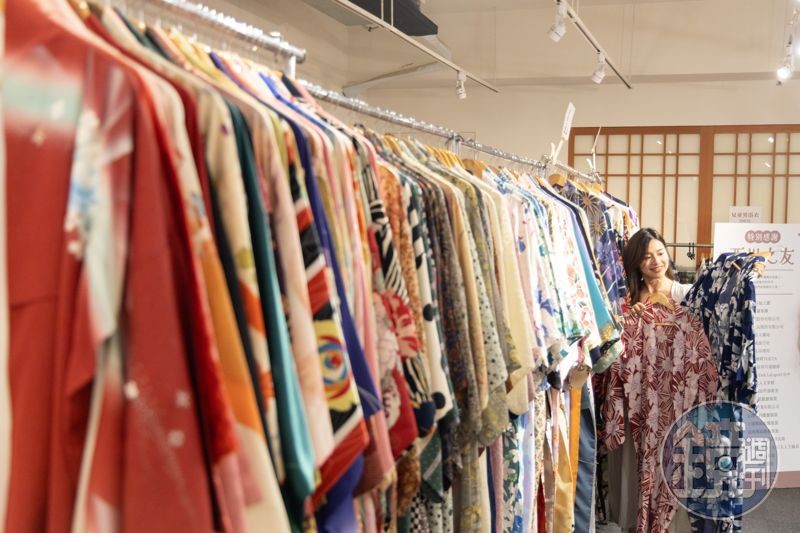 店內有袴、浴衣、小紋和服、振袖和服、蕾絲和服等可挑選,涵蓋傳統古典與和洋浪漫等多種風格。
