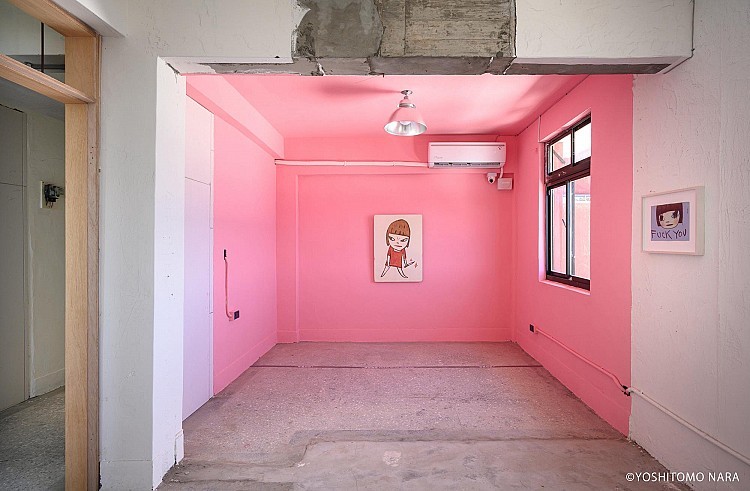 由日本藝術家奈良美智主導,於新北市瑞芳區台電金水基地展出,《跟著朦朧潮濕的一天去金瓜石》展期自 2025 年 6 月 28 日 至 9 月 28 日,