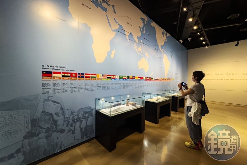 「6.25戰爭室」內的展品與影像,將參觀者帶回那段煙硝瀰漫的歲月。