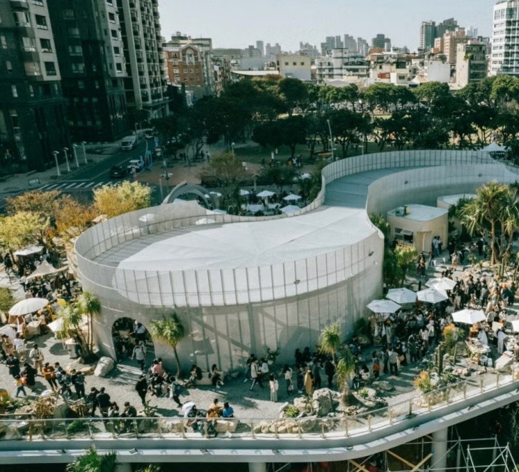 2025台中10大景點推薦01PARK2 草悟廣場