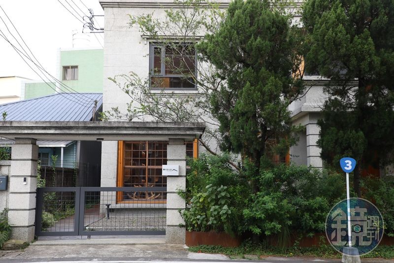 或者山旅所在之處的老洋房,原是北埔國小教師姜源秀為4個孩子所建的家屋。
