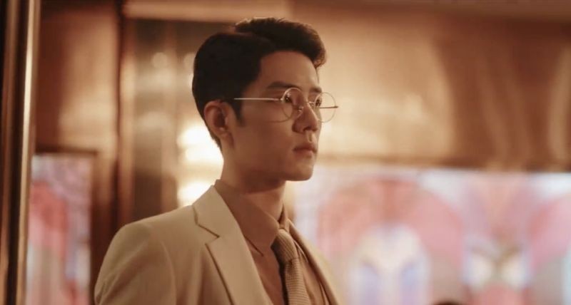 肖戰於新劇《諜報上不封頂》飾演情報人員。(截圖自諜報上不封頂微博)