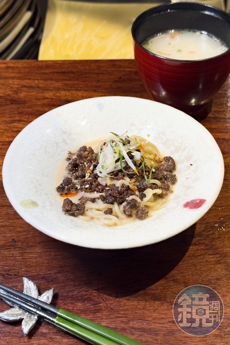 拌入和牛絞肉的「擔擔麵」,結合胡麻與椒香,讓人忍不住想再來一碗。