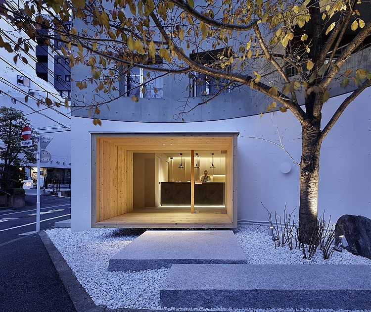 來自東京代官山的Dolce Tacubo,是一家將米其林星級甜點精神轉化為日常奢華的名店。