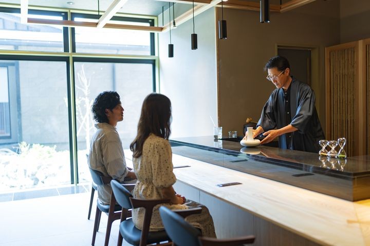 ▲侍茶師引領體驗嬉野茶文化。　圖：太平洋旅行社／提供