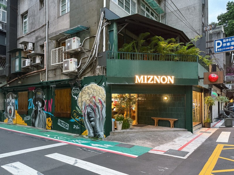 臺北店外觀。