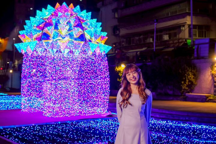 ▲由星光與月色編織而成的「星月之門」，展開一段通往星光國度的奇幻旅程。　圖：新北市政府水利局／提供