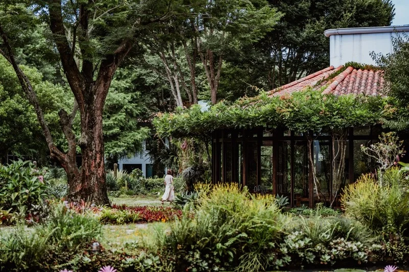 美術館附設餐廳「黎森 LiSTEN」。