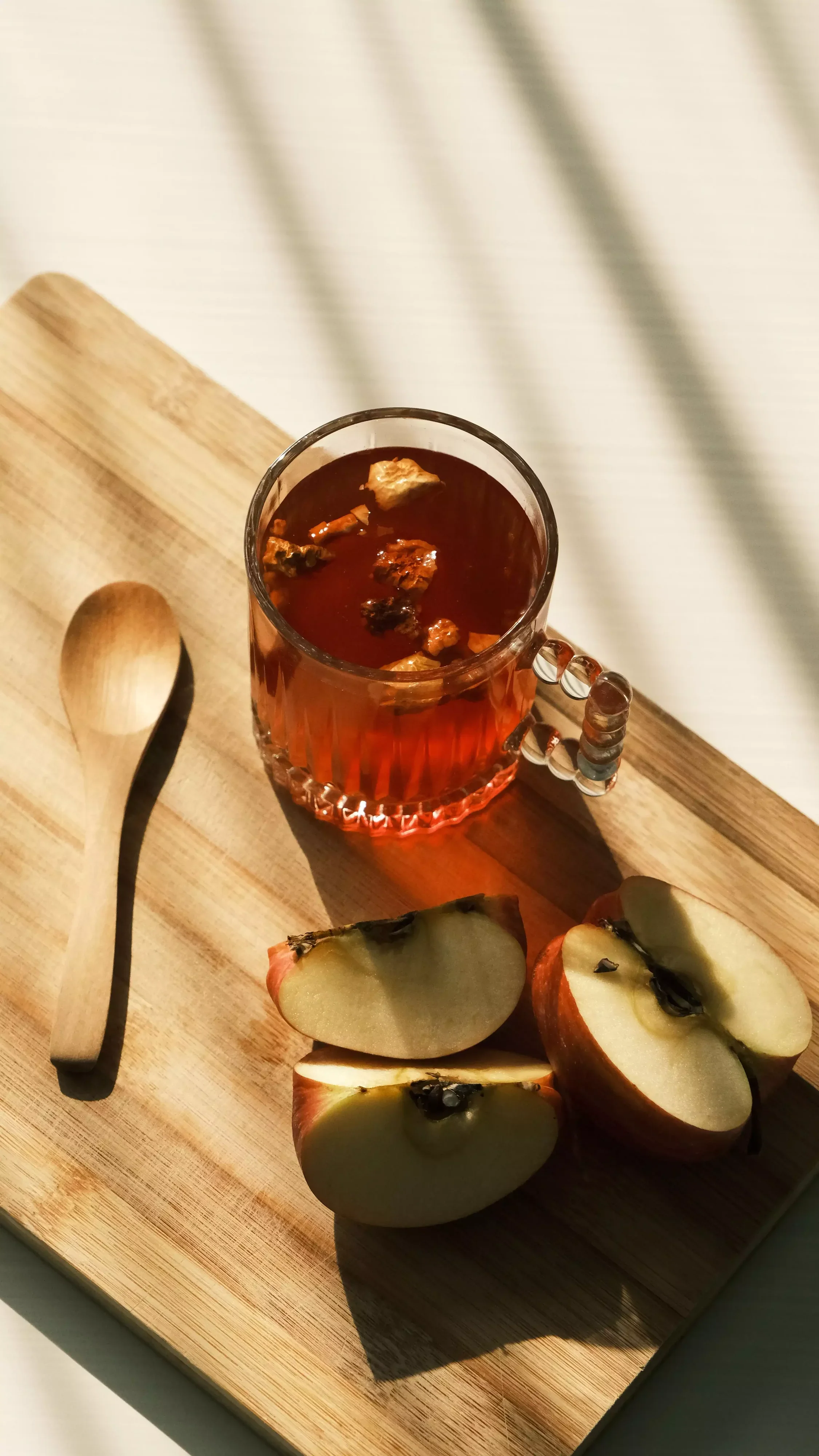 中醫茶飲推薦:蘋果枸杞清心降火茶