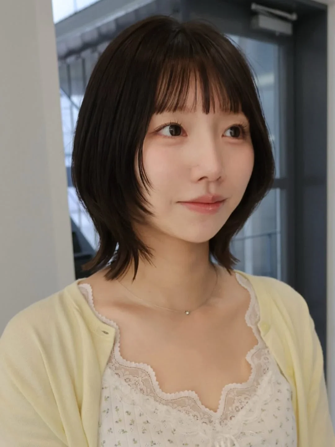 減齡翹翹短髮推薦4:輕盈貓剪