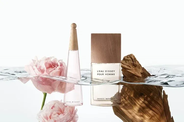 Issey Miyake一生之水牡丹淡香水,50ml/NTD2,950;100ml/NTD4,150 Issey Miyake一生之水香根草淡香水,50ml/NTD2,500;100ml/NTD3,450