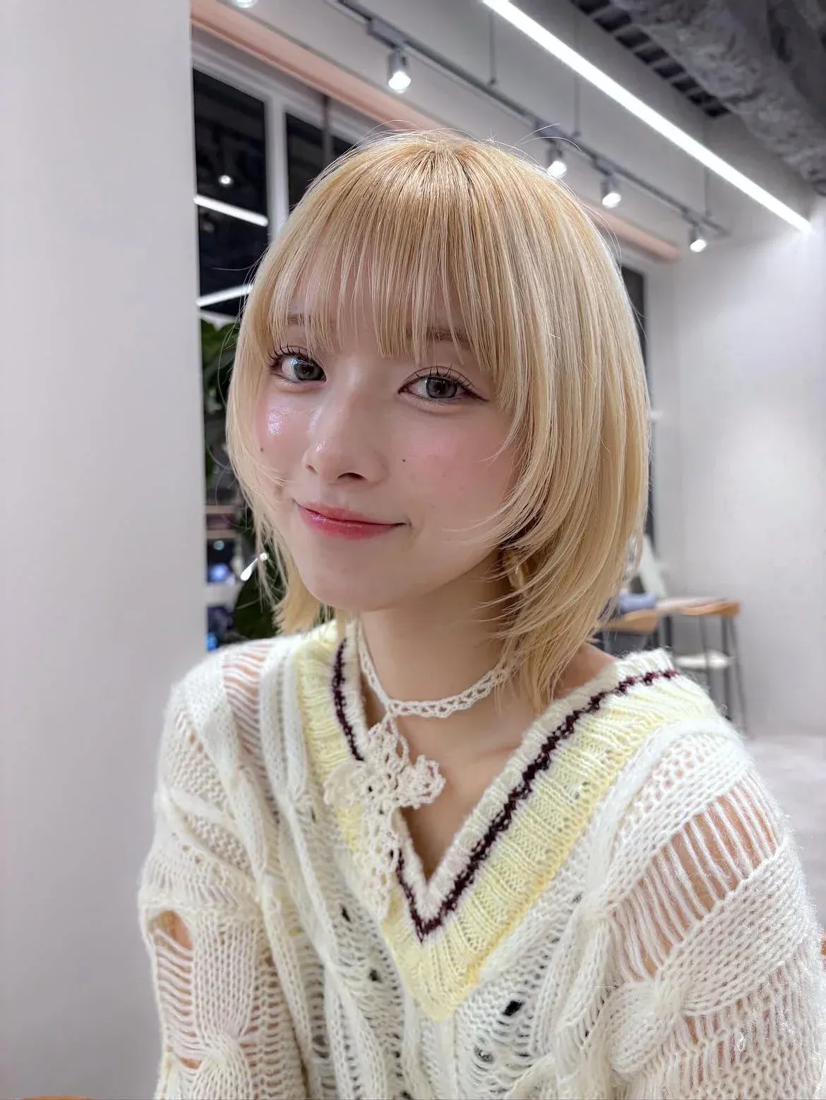 金色短髮造型推薦1:層次貓剪