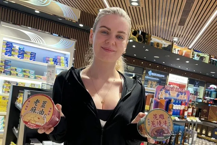 ▲極具臺灣味的泡麵，讓國際旅客認識臺灣的日常飲食文化。　圖：昇恆昌免稅商店／提供