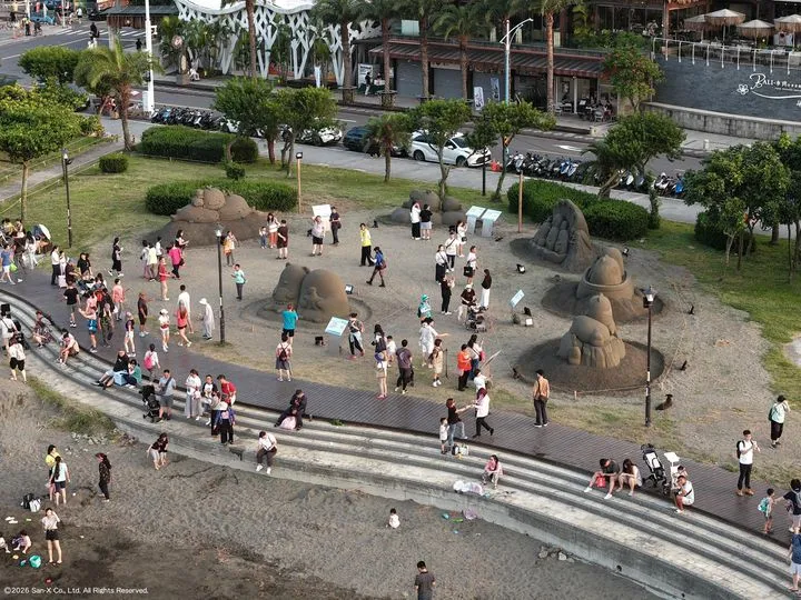 ▲「2026八里城市沙雕展」已吸引眾多民眾前來參觀。　圖：新北市政府水利局／提供