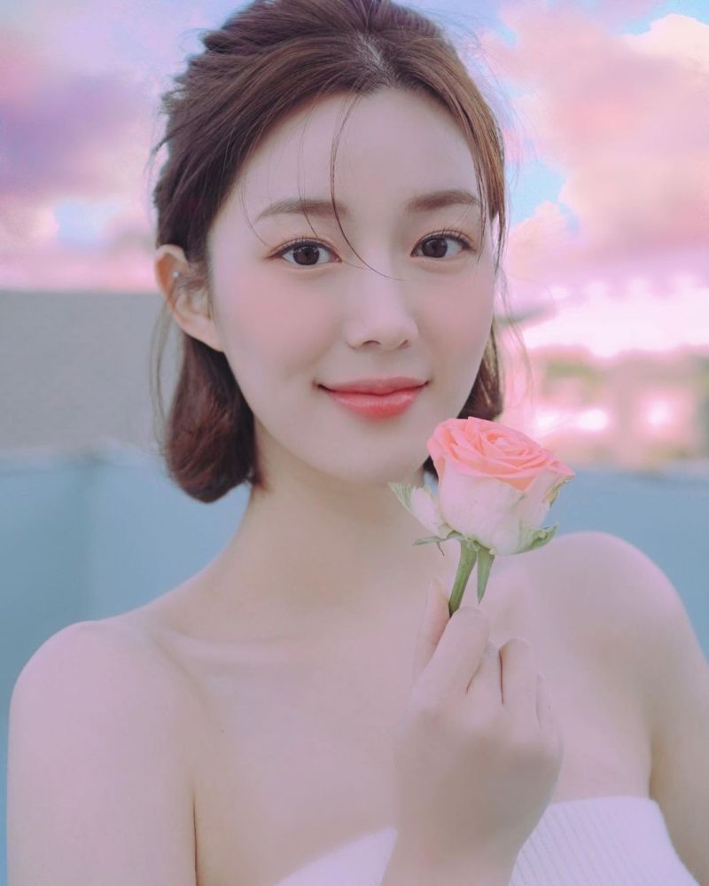 ▲李昇基的未婚妻李多寅出生演員世家。（圖／李多寅IG）