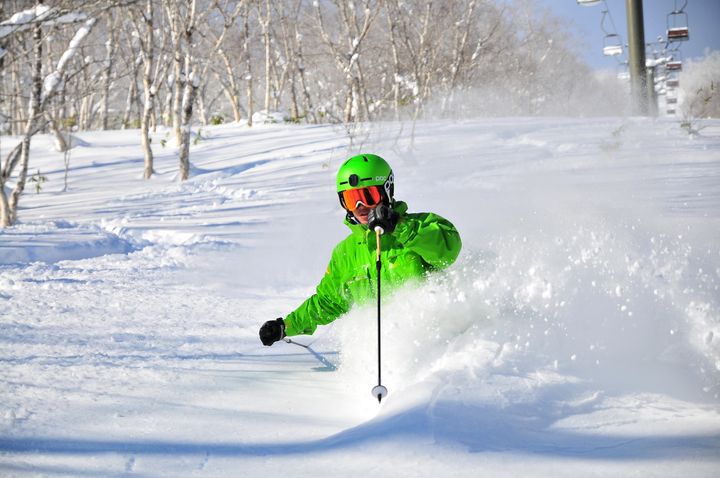 ▲春季滑雪⌜日照時間長」 、「氣溫宜人」 、「性價比高」成下訂關鍵。　圖：Club Med／來源