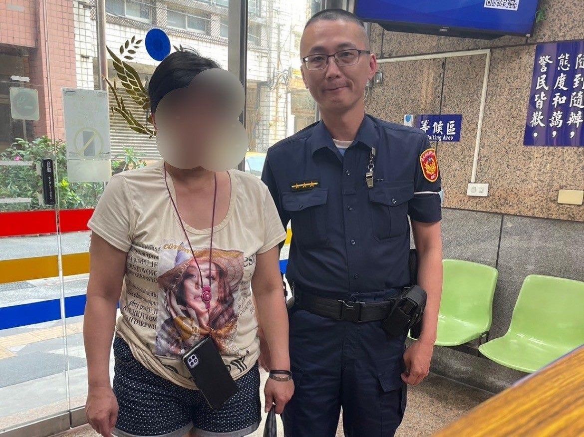 羅姓女子以為賺到1200萬財富自由，所幸警方及時阻止她匯款給詐騙集團。（大同分局提供）