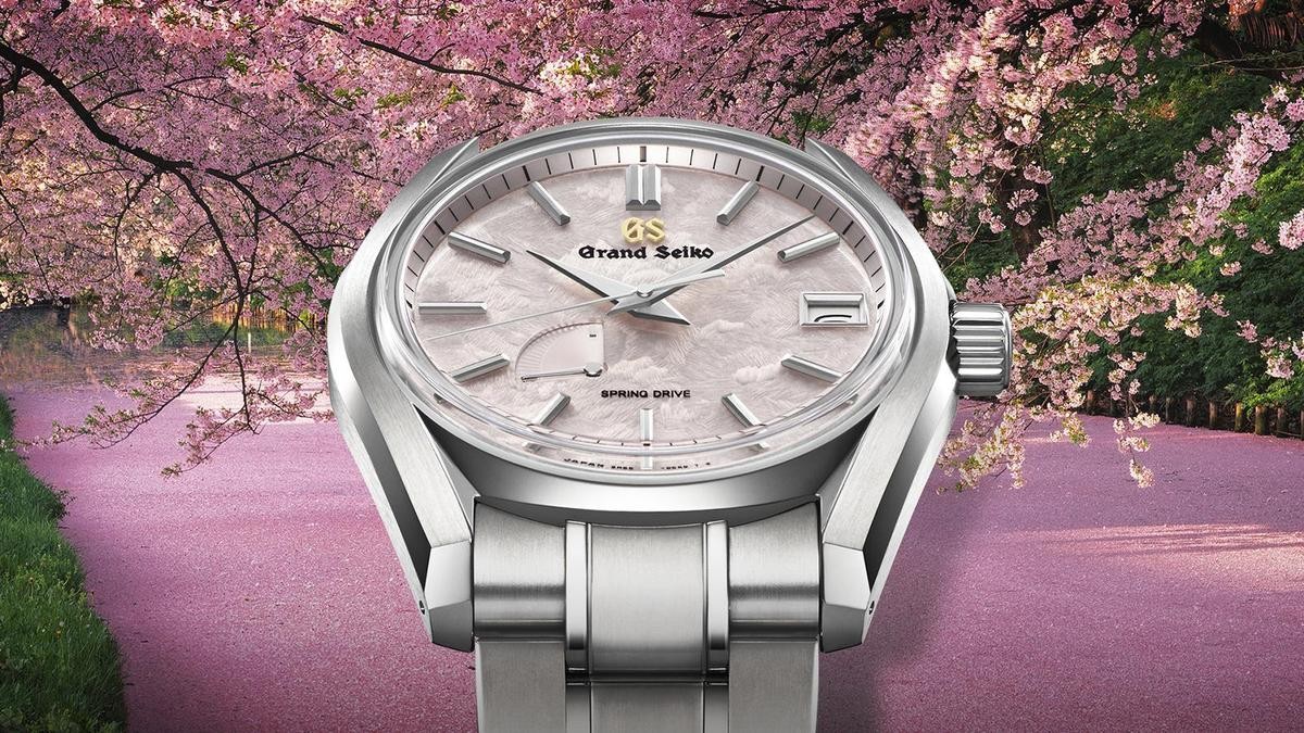 Grand Seiko Heritage Collection｜型號SBGA413／錶徑40mm／白鈦材質／時、分、秒、日期、動力儲存指示／Spring Drive 9R65自動上鍊機芯／定價NT$190,000