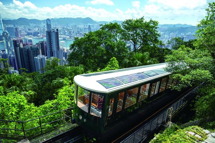 ▲香港航線，乘坐太平山頂纜車盡覽香江風貌。　圖：名勝世界郵輪／提供