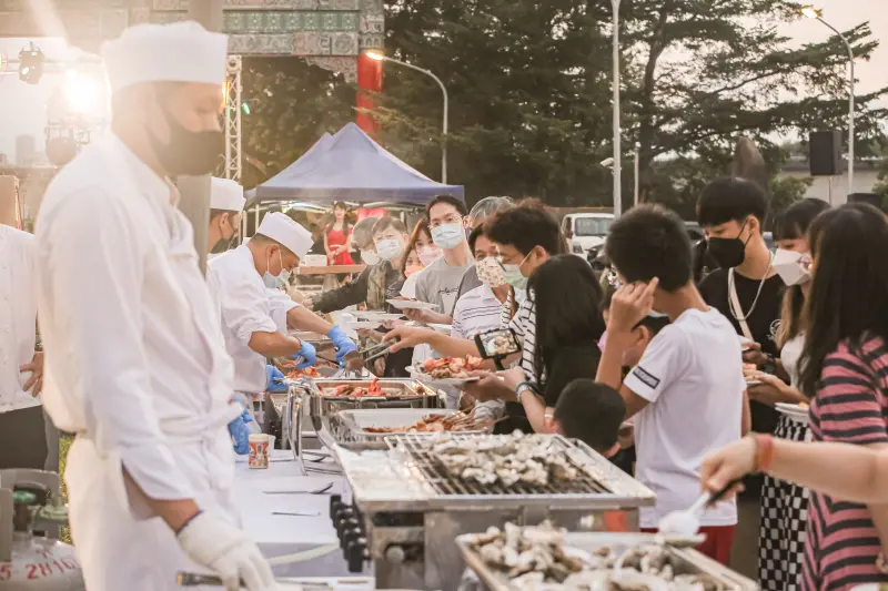 ▲台北圓山飯店往年都會舉辦中秋烤肉趴，今年再度結合搖滾樂團將在9月29、30日連續兩晚推出「搖滾圓山‧BBQ饗宴」。（圖／圓山飯店提供）