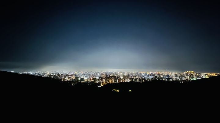 ▲零光害打卡名景「虎頭山環保公園」，是網友推薦的賞月好去處。　圖：桃園市政府觀光旅遊局／提供