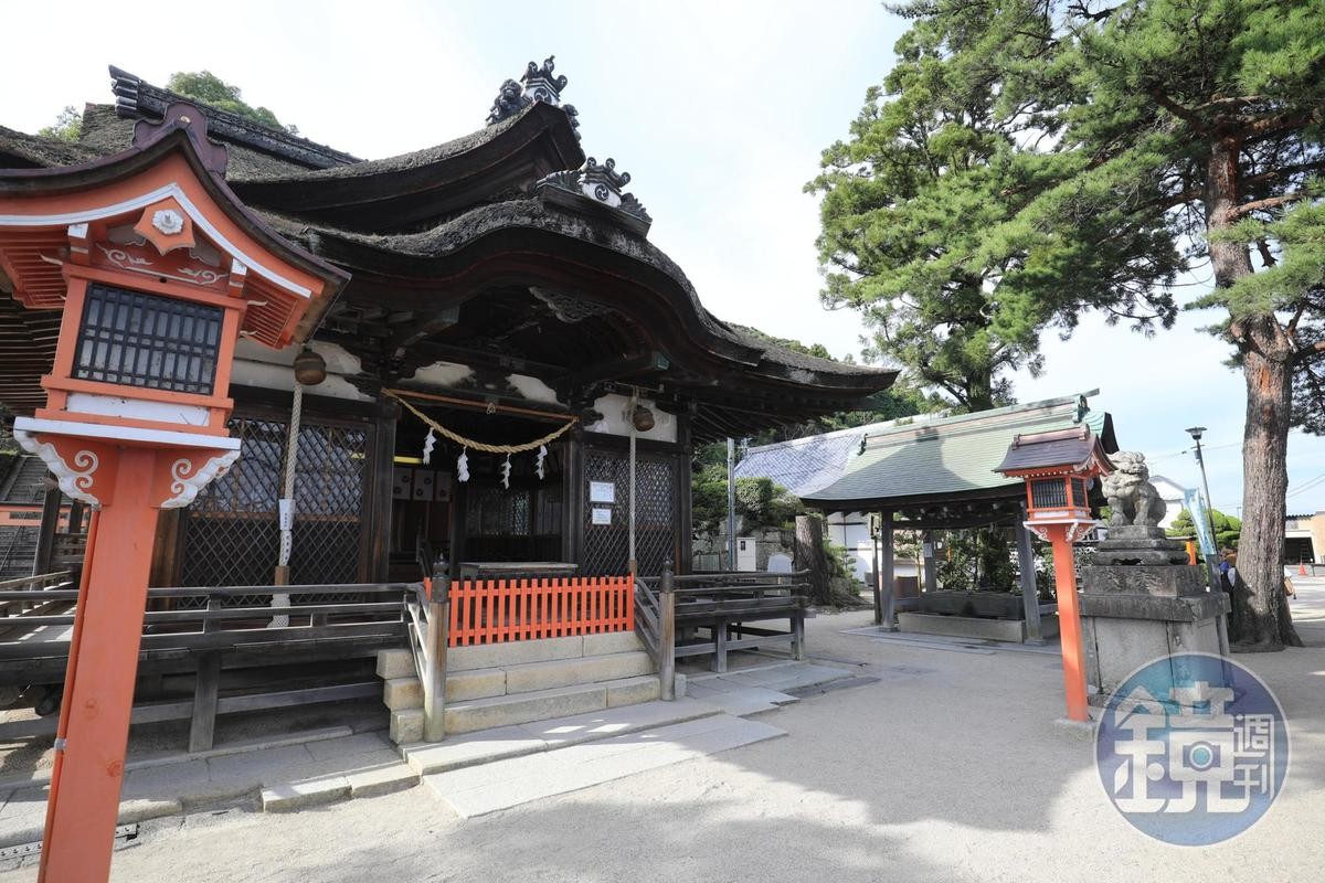 古老的「白鬚神社」相傳創建於西元前5年，已有2千年歷史。