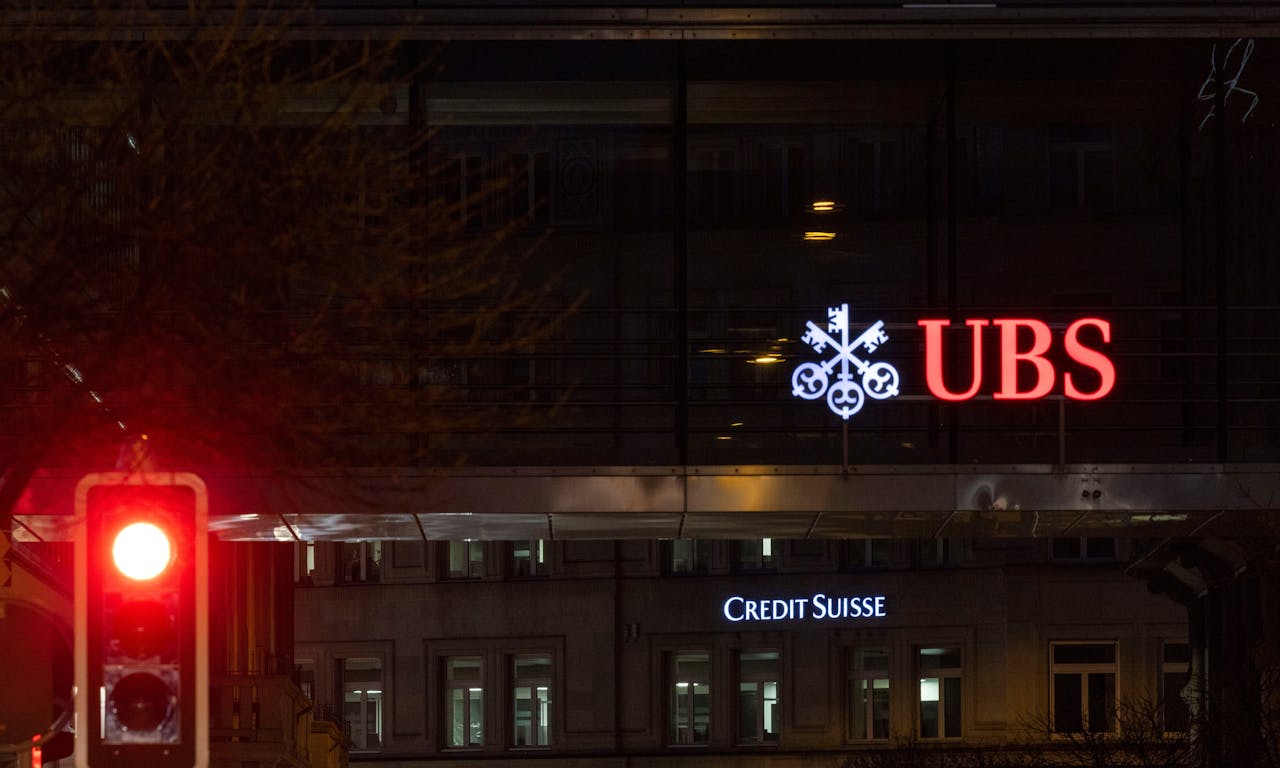 談瑞信AT1債券減記事件：原來不是手上有借據，對方就得乖乖還錢- TNL The News Lens 關鍵評論網