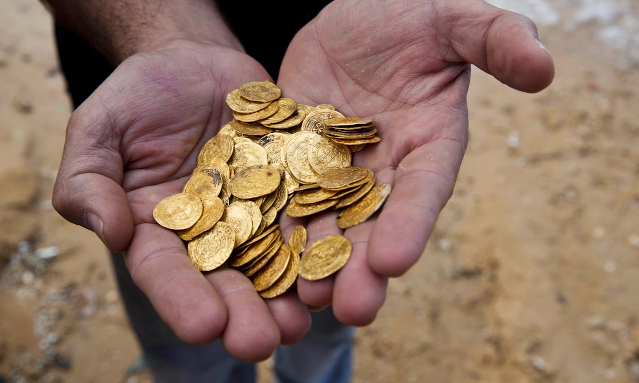 潛水客在西班牙海岸發現大量古羅馬金幣，失落的寶藏堆見證西羅馬帝國衰亡- TNL The News Lens 關鍵評論網