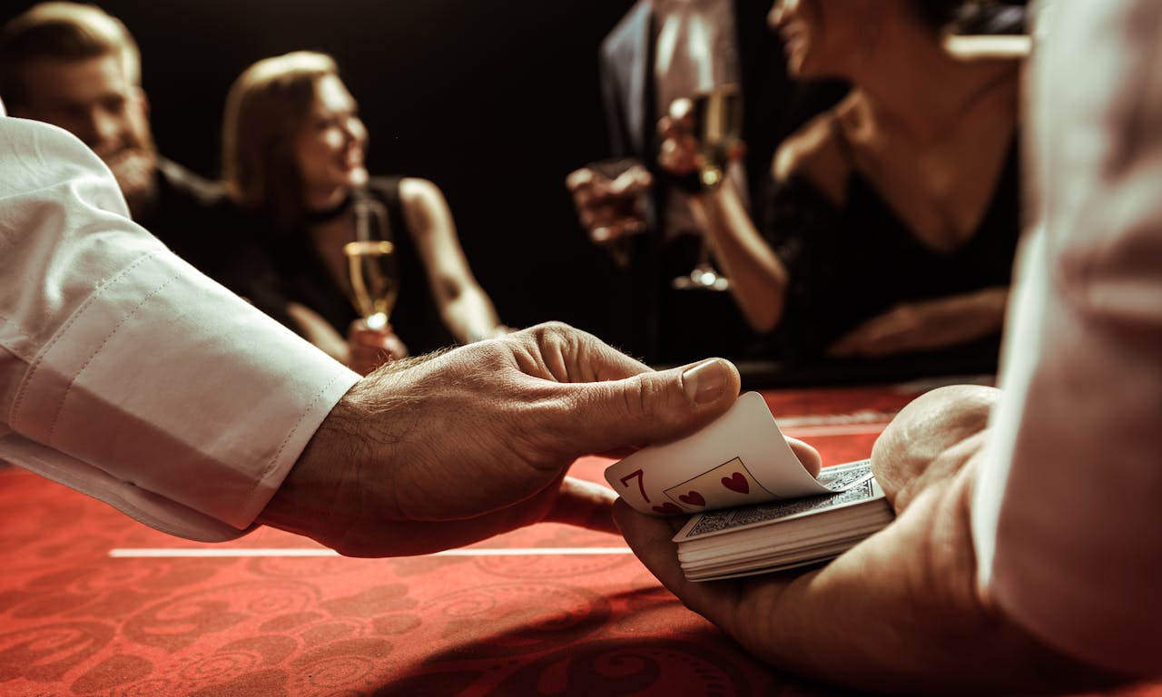 決勝籌碼》：發現21點的算牌秘密，讓他成為史上第一位絕對贏家- TNL The News Lens 關鍵評論網