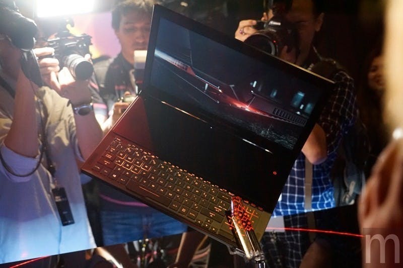 是華碩最輕薄遊戲筆電ROG Zephyrus 厚度僅16.9mm、可流暢推動清析VR影像這篇文章的首圖