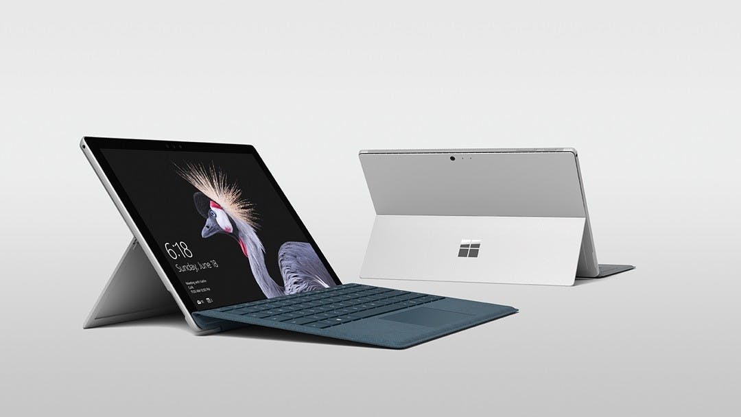 是從細部機構著手,更輕薄的新 Surface Pro 發表,同時推出號稱宛若在 Moleskine 筆記本書寫手感的新 Surface Pen這篇文章的首圖