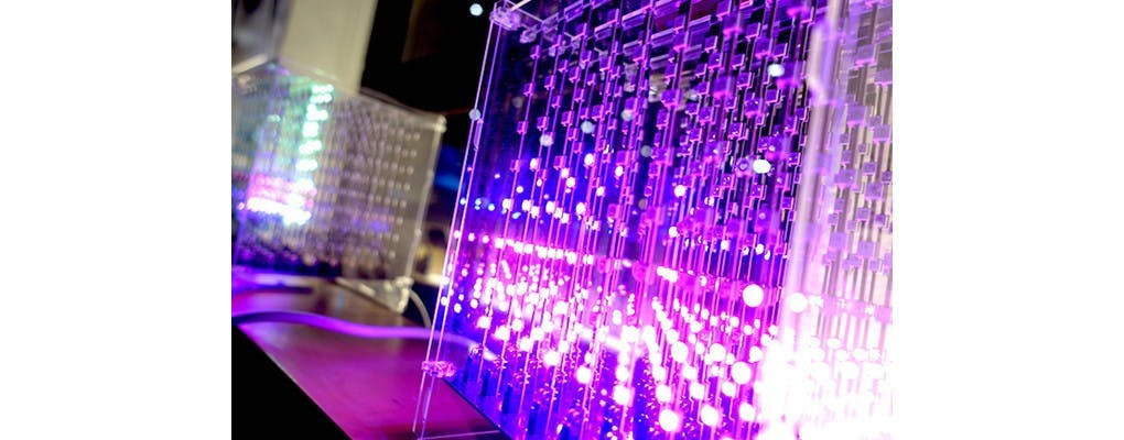 是科幻電影即將成真?自己的3D顯示器自己組 - L3D Cube這篇文章的首圖