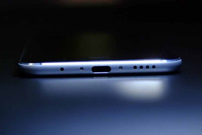 是Intel也計畫以USB Type-C取代傳統耳機孔這篇文章的首圖