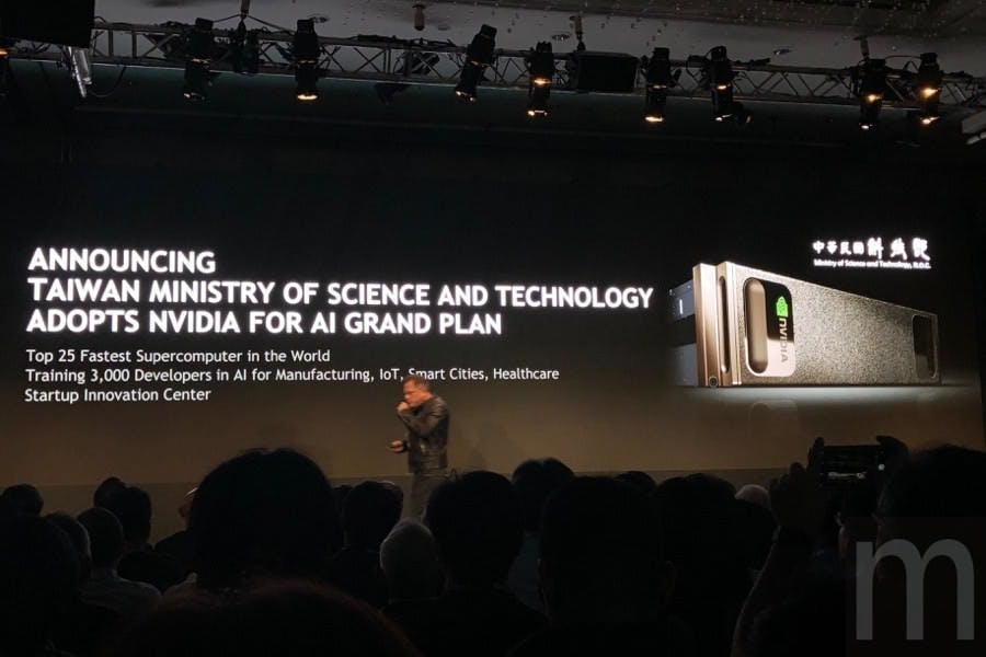 是NVIDIA:GPU取代CPU延續摩爾定律成長 加速推動人工智慧成長這篇文章的首圖
