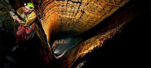 是世界最深陸地洞穴完整路徑圖...裡頭會有 Kaiju 嗎?這篇文章的首圖