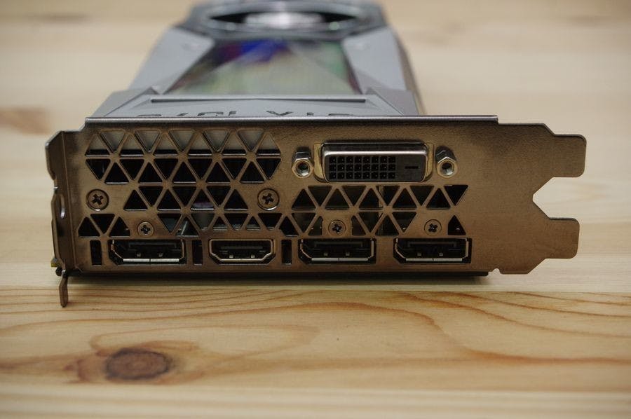 是CES 2018 : 因應 8K 60P 與高解析 VR 內容傳輸需求, VESA 宣布 DP8K Certified DisplayPort cables 線材規範這篇文章的首圖