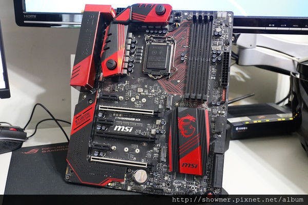 是MSI Z170A GAMING M9 ACK 微星 Z170 頂規主機板 開箱這篇文章的首圖