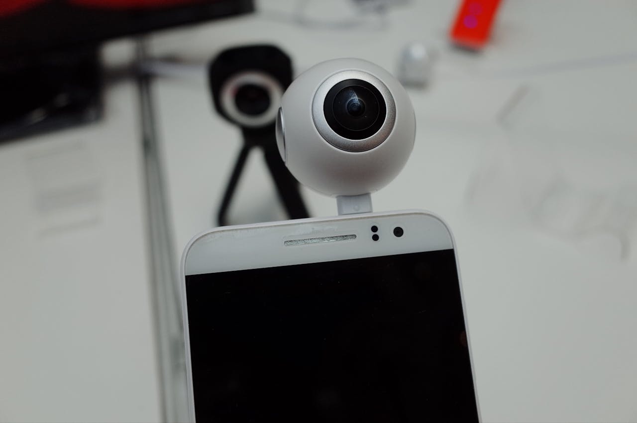 是Computex 2017:手機拍攝再進化 VR 360 CAMERA全景鏡頭這篇文章的首圖