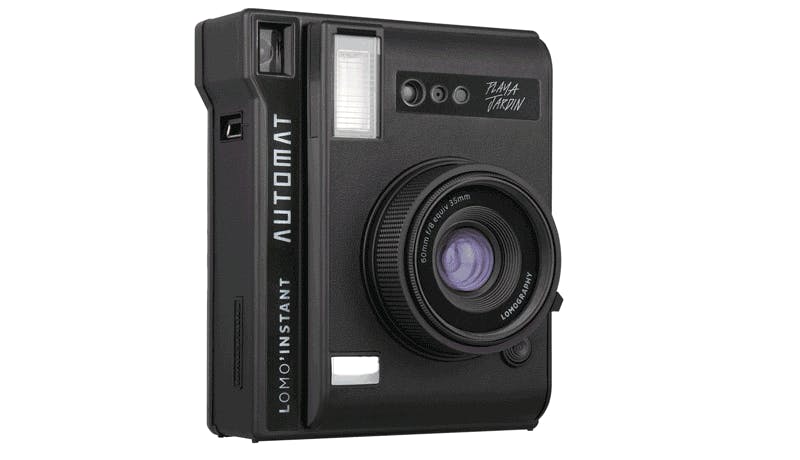 是Lomo'Instant Automat 於 flying V 迅速達標,三項加碼目標亦全數突破這篇文章的首圖